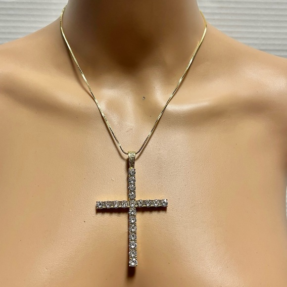 FASHION JEWELRY RHINESTONE CROSS PENDANT CHAIN WOMEN STAINLESS STEEL GOLD COLOR - Picture 3 of 8